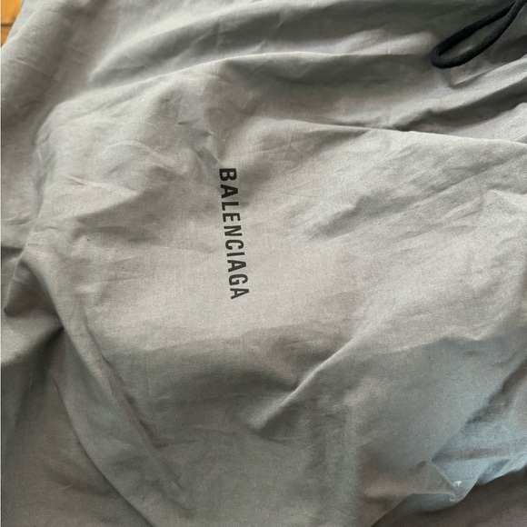 Balenciaga bistro denim basket bag. Worn a few times! Comes with duster - Picture 5 of 5